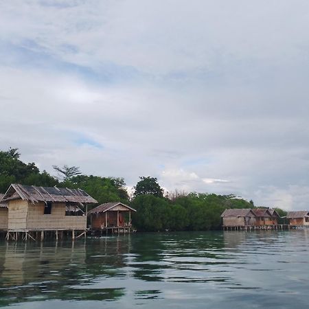 Arborek Diving Homestay R4 Besir Dış mekan fotoğraf